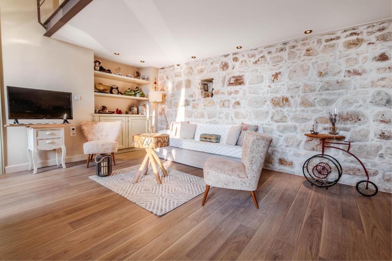Mouragia Loft - Waterfront Old Corfu Town Apartment Exterior foto